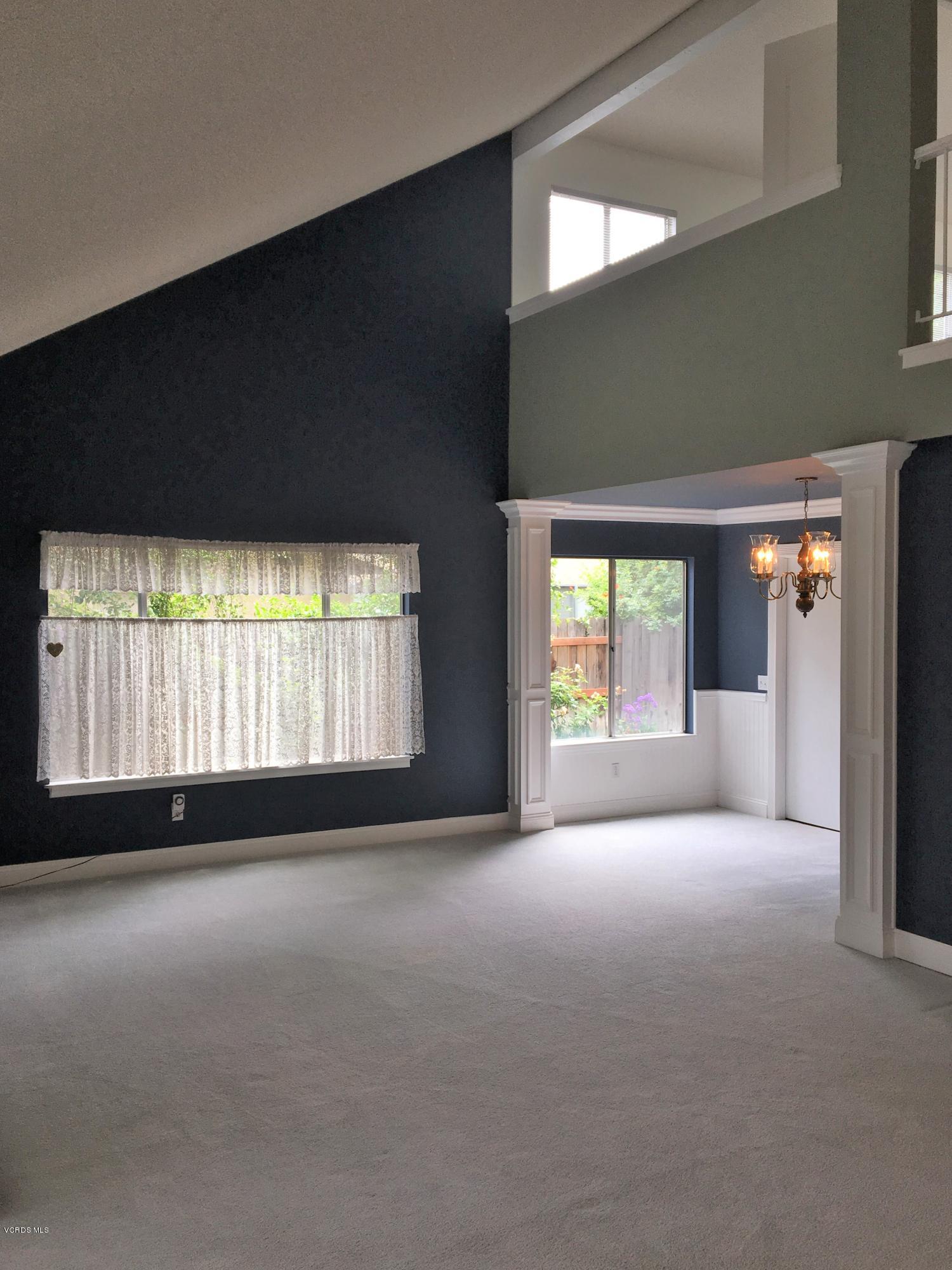 4723 Talmadge Road Moorpark, CA 93021 - Photo 4 of 31 4-Living Room (2)
