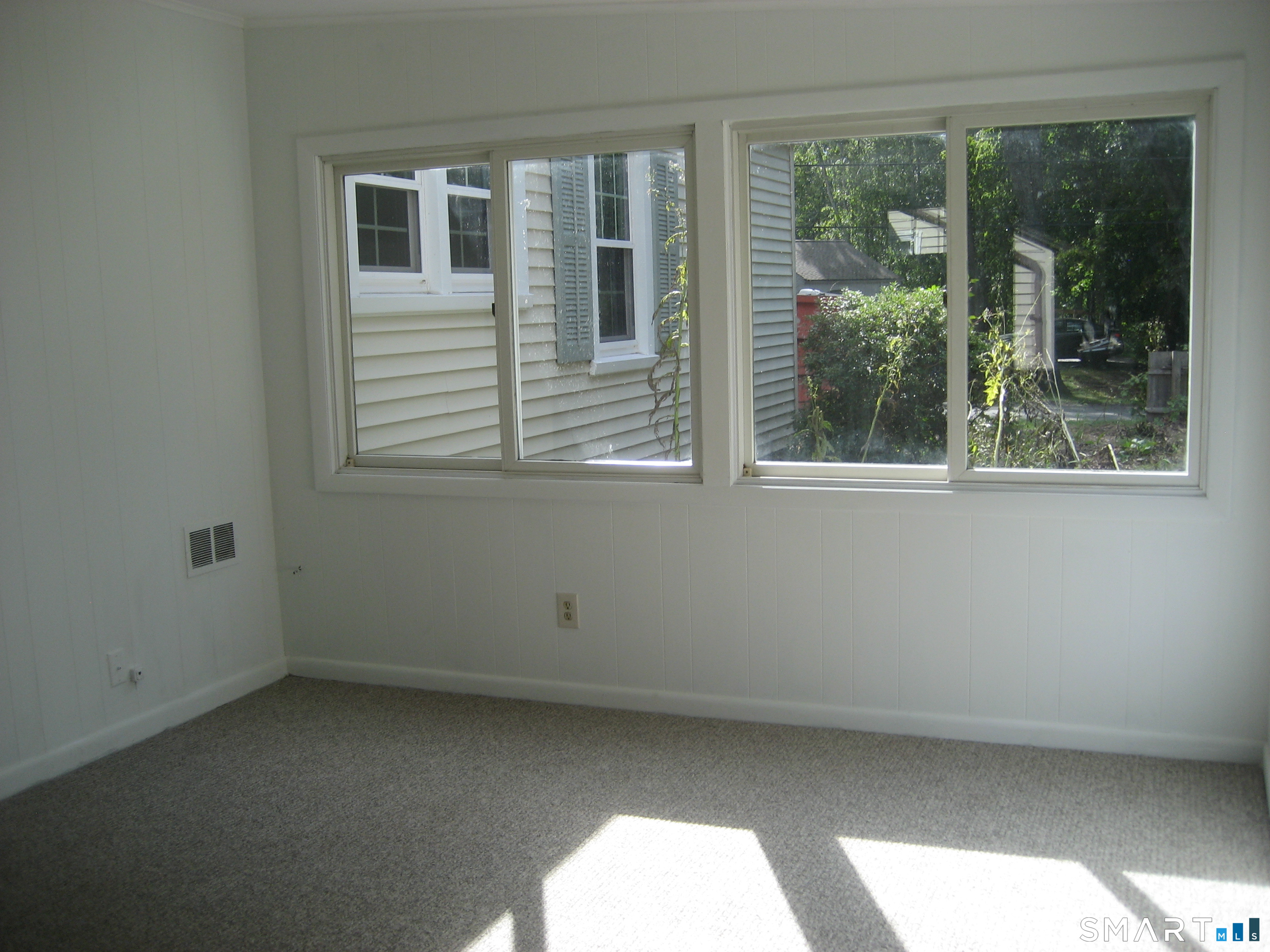 60 Mohegan Road Norwich, CT 06360 - Photo 9 of 18 Gallery Image 9