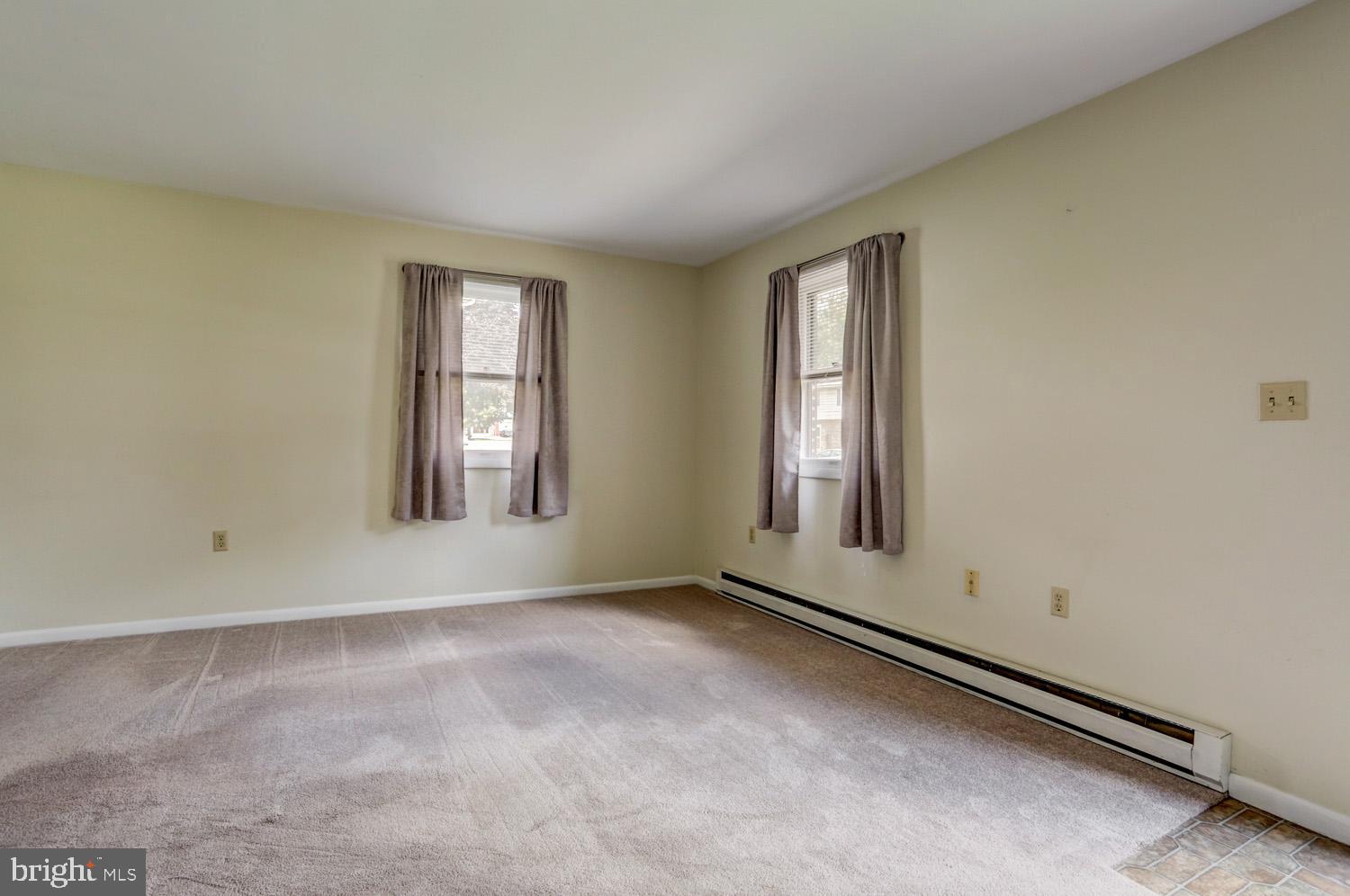 118 Noble Street Lititz, PA 17543 - Photo 7 of 40