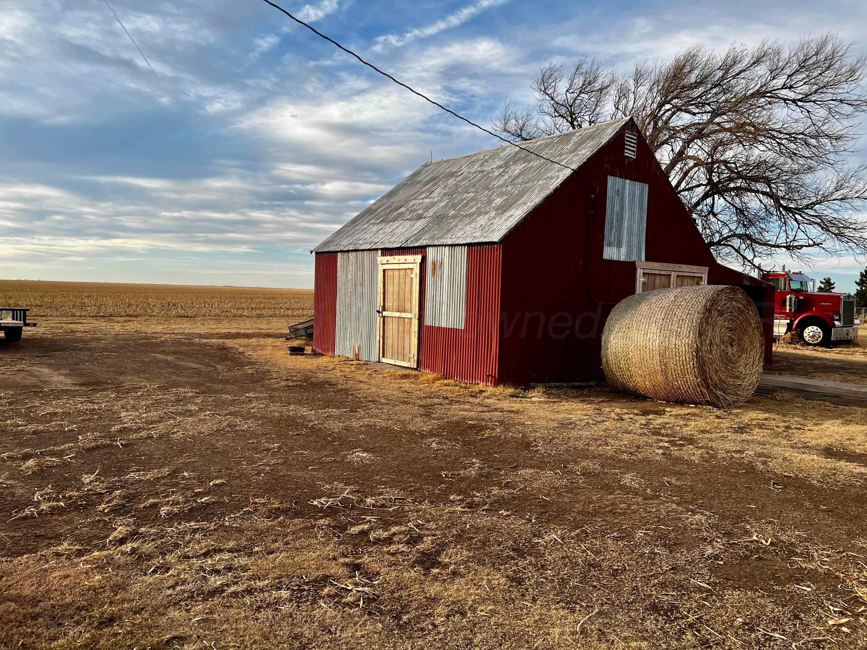 233 Fm 378 Silverton, TX 79257 - Photo 26 of 32 Barn