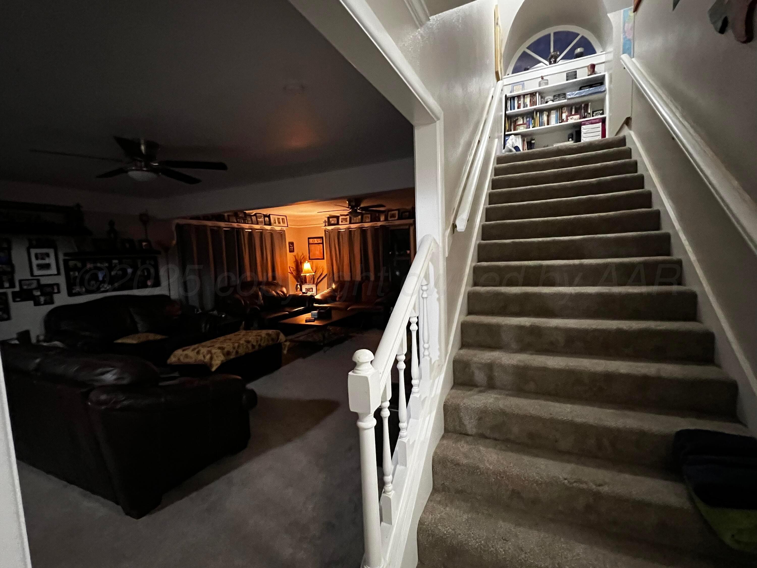 233 Fm 378 Silverton, TX 79257 - Photo 6 of 32 Stairs