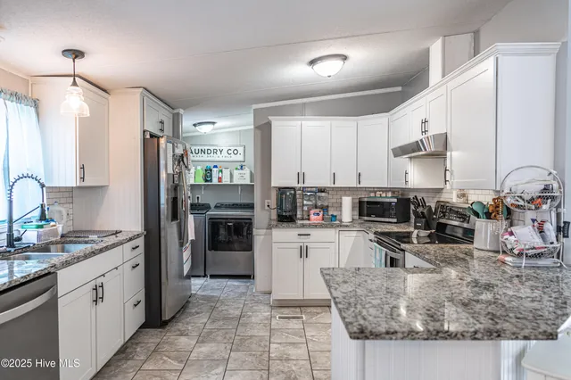 $249,900 | 151 Allen Lane, Aberdeen, NC 28315