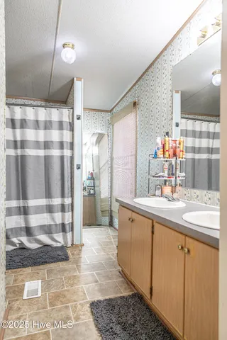 $249,900 | 151 Allen Lane, Aberdeen, NC 28315