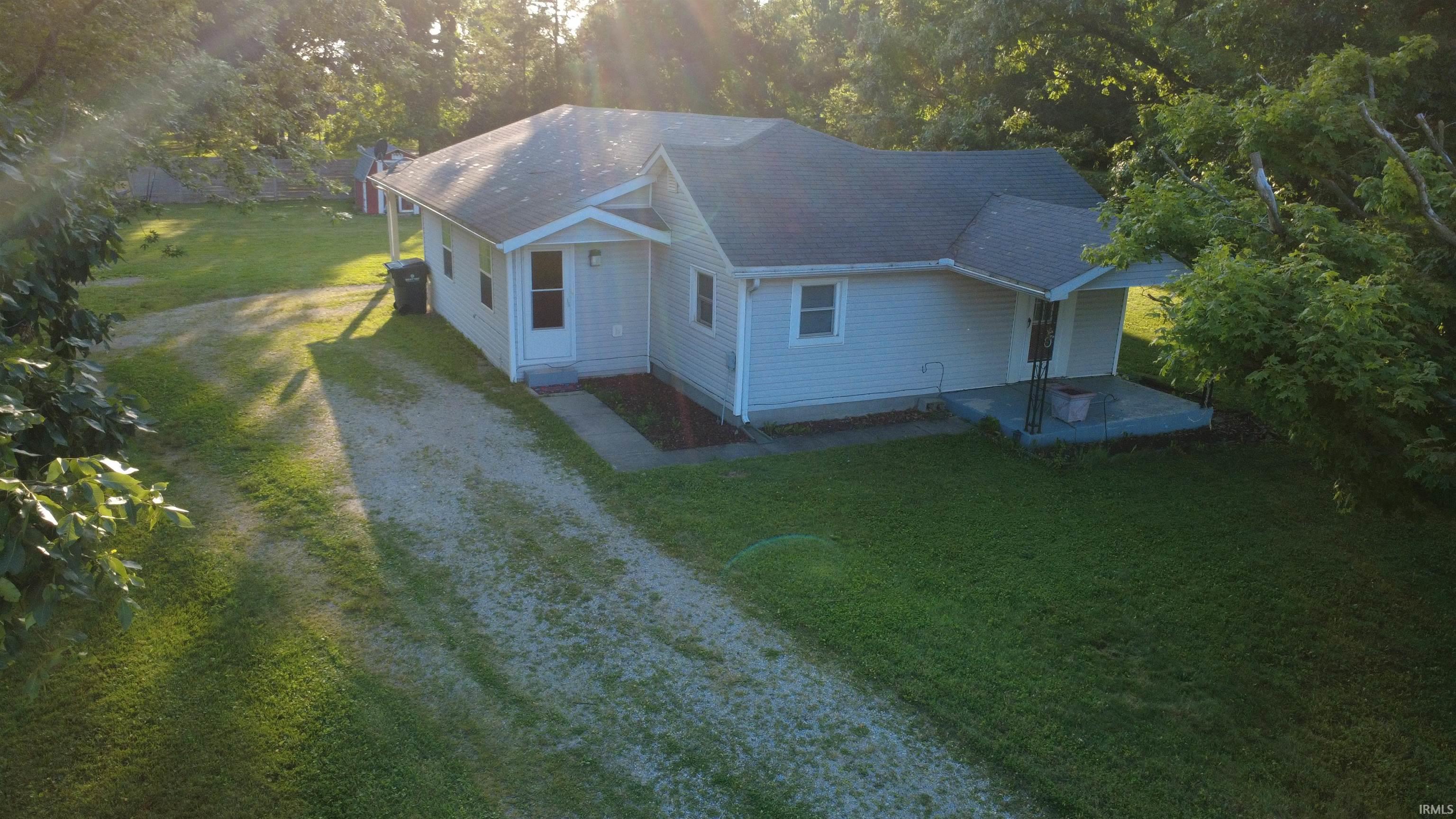 3909 North 500 W Road Muncie, IN 47304 - Photo 3 of 29