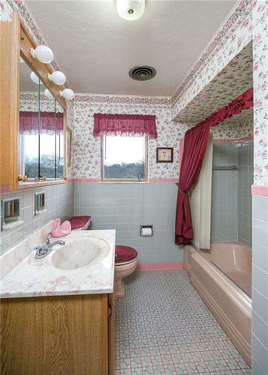 105 Watt Road Jeannette, PA 15644 - Photo 16 of 25 Gallery Image 16