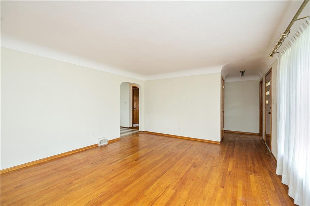 105 Watt Road Jeannette, PA 15644 - Photo 10 of 25 Gallery Image 10