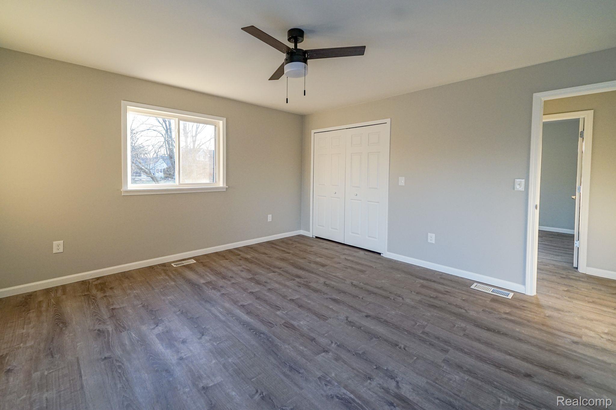 6052 North Seymour Road Owosso, MI 48867 - Photo 13 of 26 Gallery Image 13