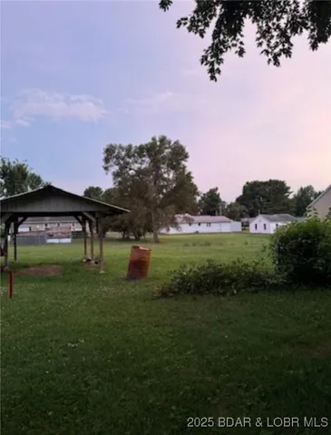 $210,000 | 408 West Cleveland Street, Versailles, MO 65084