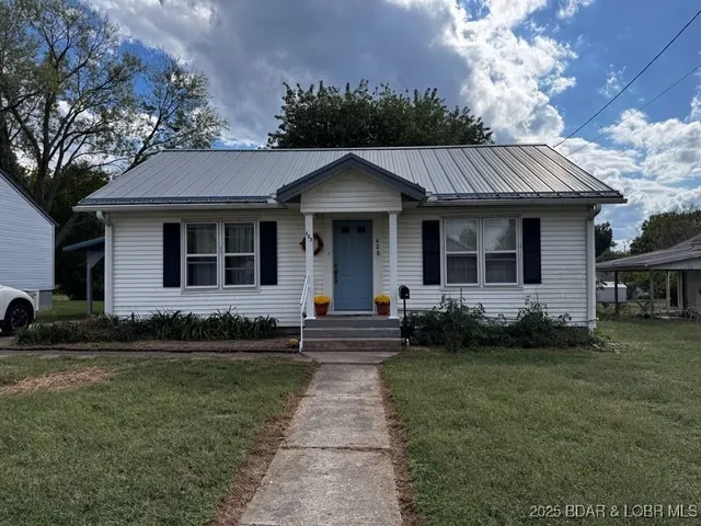 $210,000 | 408 West Cleveland Street, Versailles, MO 65084