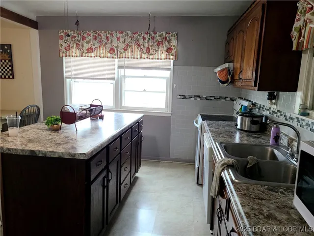 $210,000 | 408 West Cleveland Street, Versailles, MO 65084