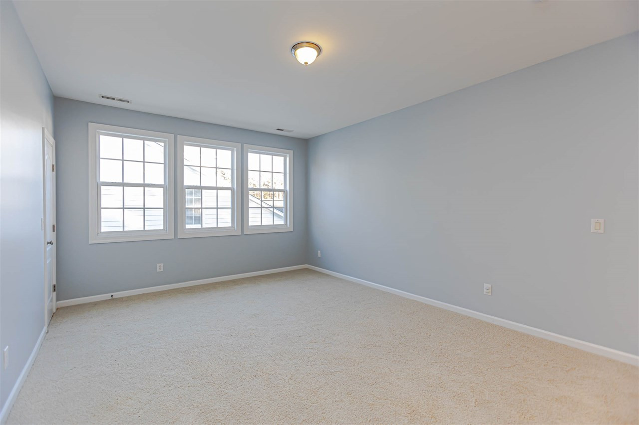 10141 Darling Street Raleigh, NC 27613 - Photo 22 of 30 Loft