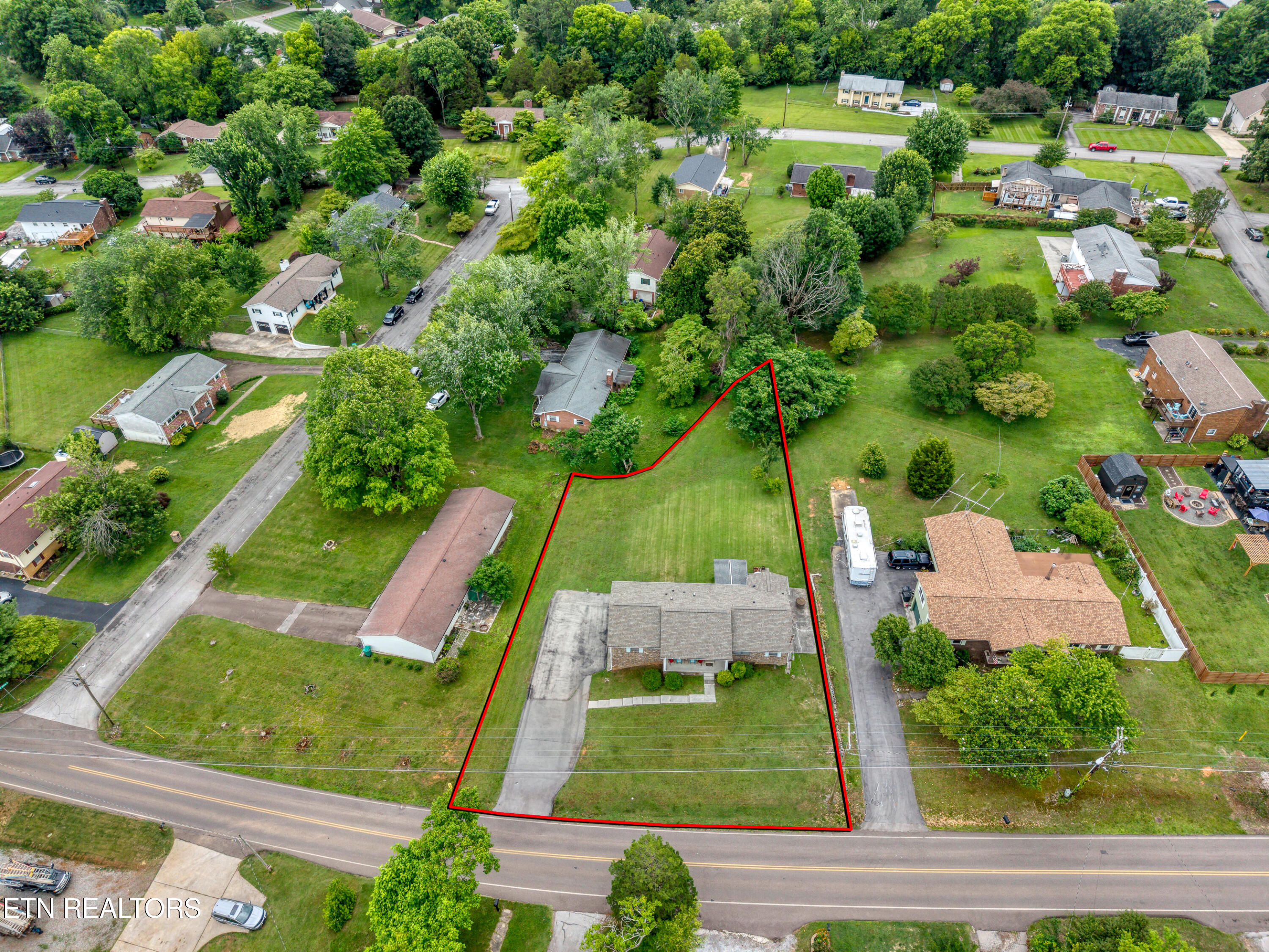 9504 Bob Gray Road Knoxville, TN 37923 - Photo 46 of 46 DJI_20260623115501_0092_D-2-Edit