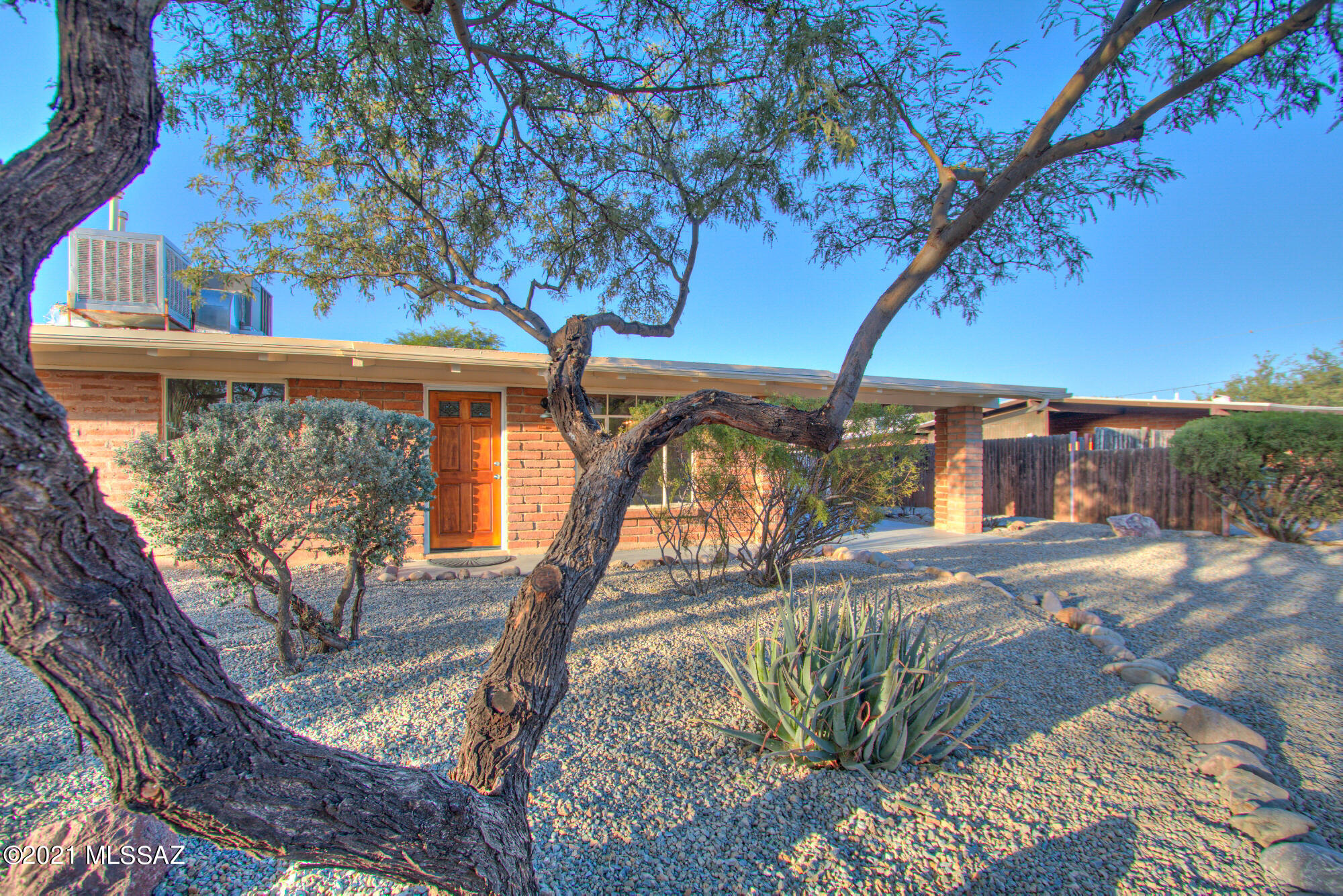 1409 East Allen Road Tucson, AZ 85719 - Photo 3 of 50 Gallery Image 3