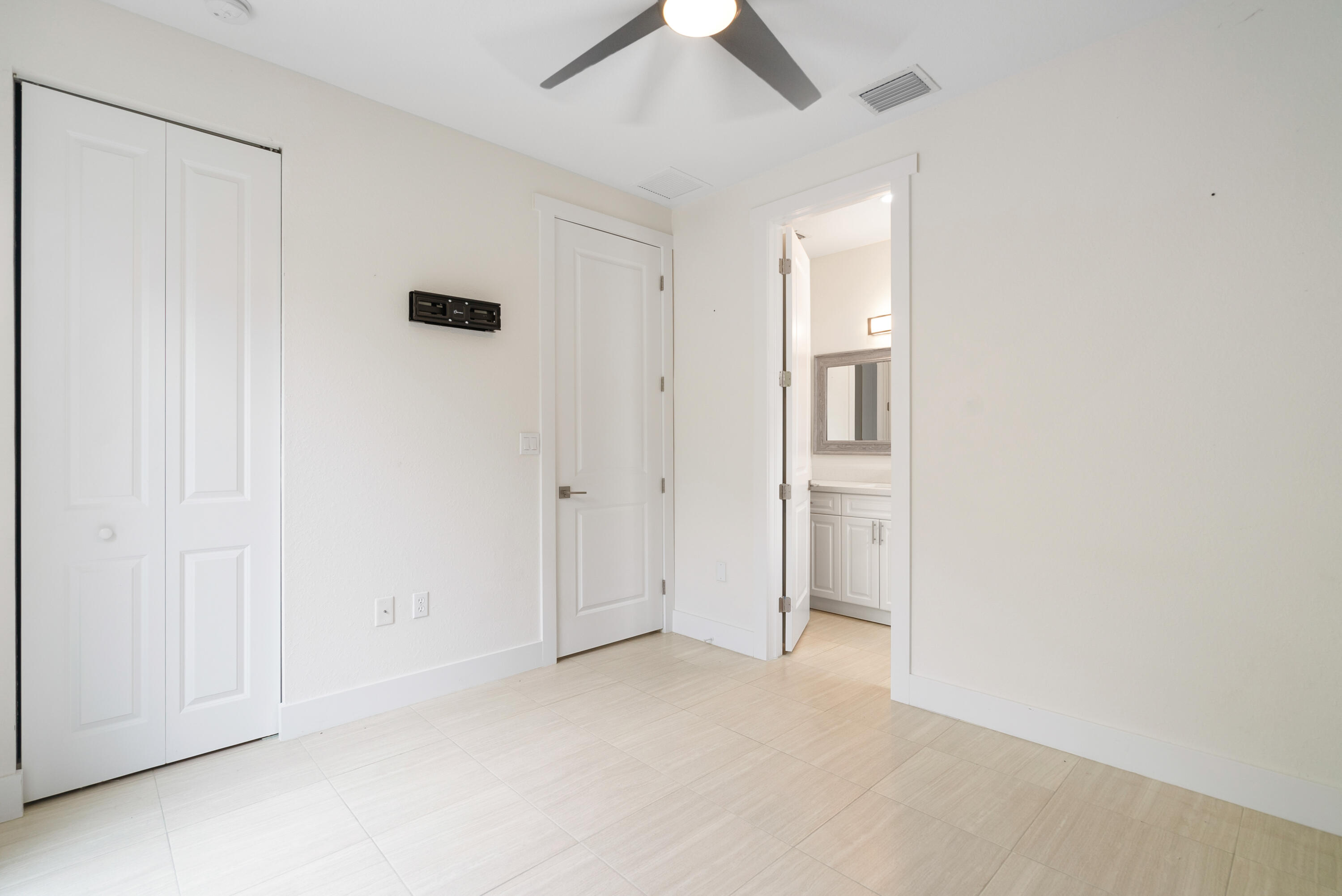 582 Boyd Drive Key Largo, FL 33037 - Photo 21 of 36 a view of an empty room