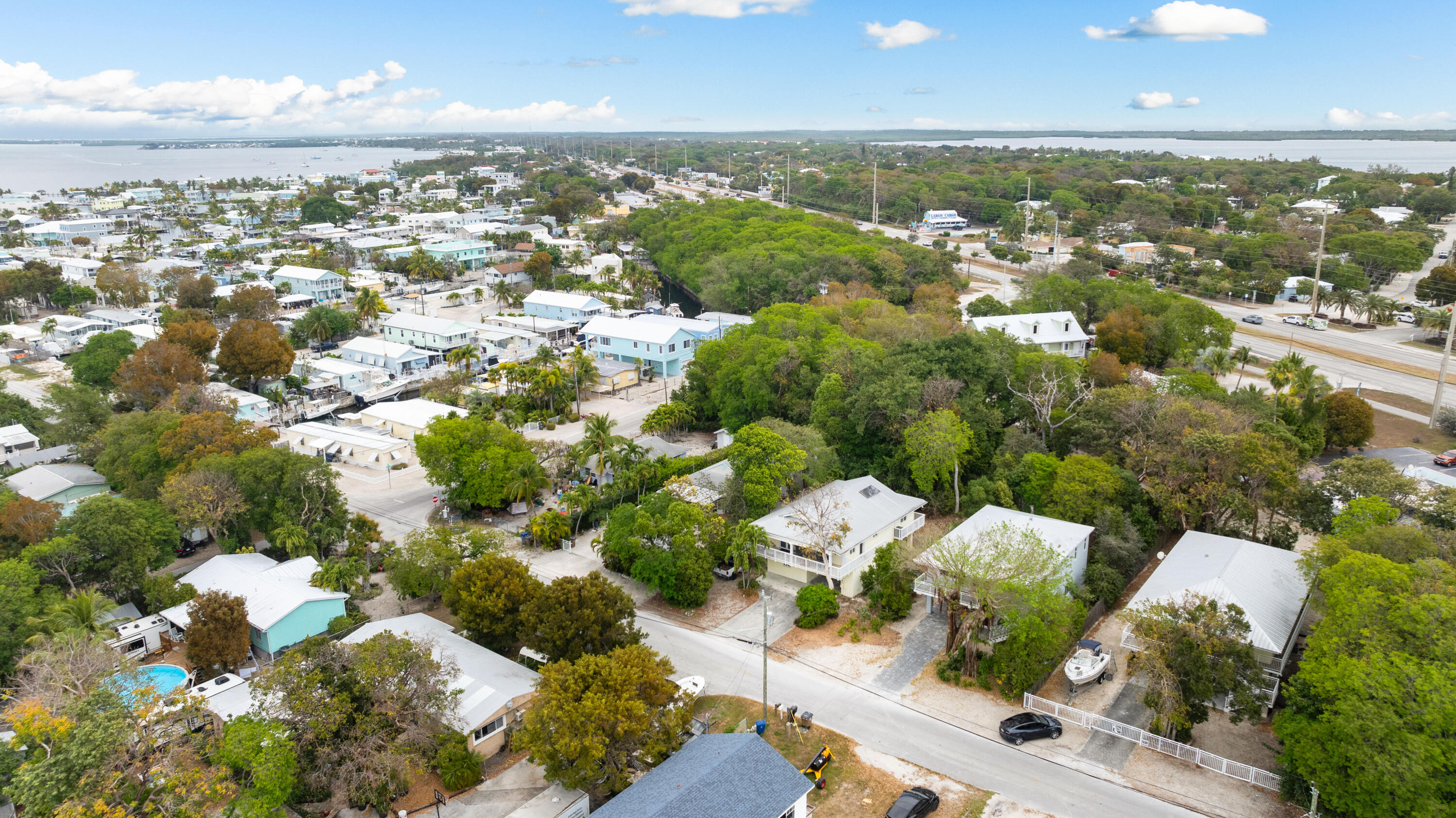 582 Boyd Drive Key Largo, FL 33037 - Photo 34 of 36 an aerial view of multiple house