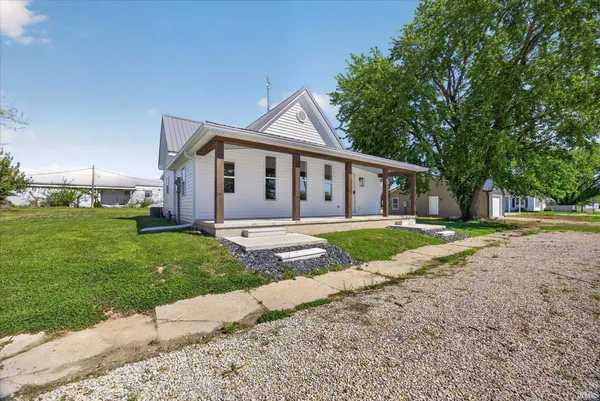 $249,000 | 205 South Grove Street, Odon, IN 47562