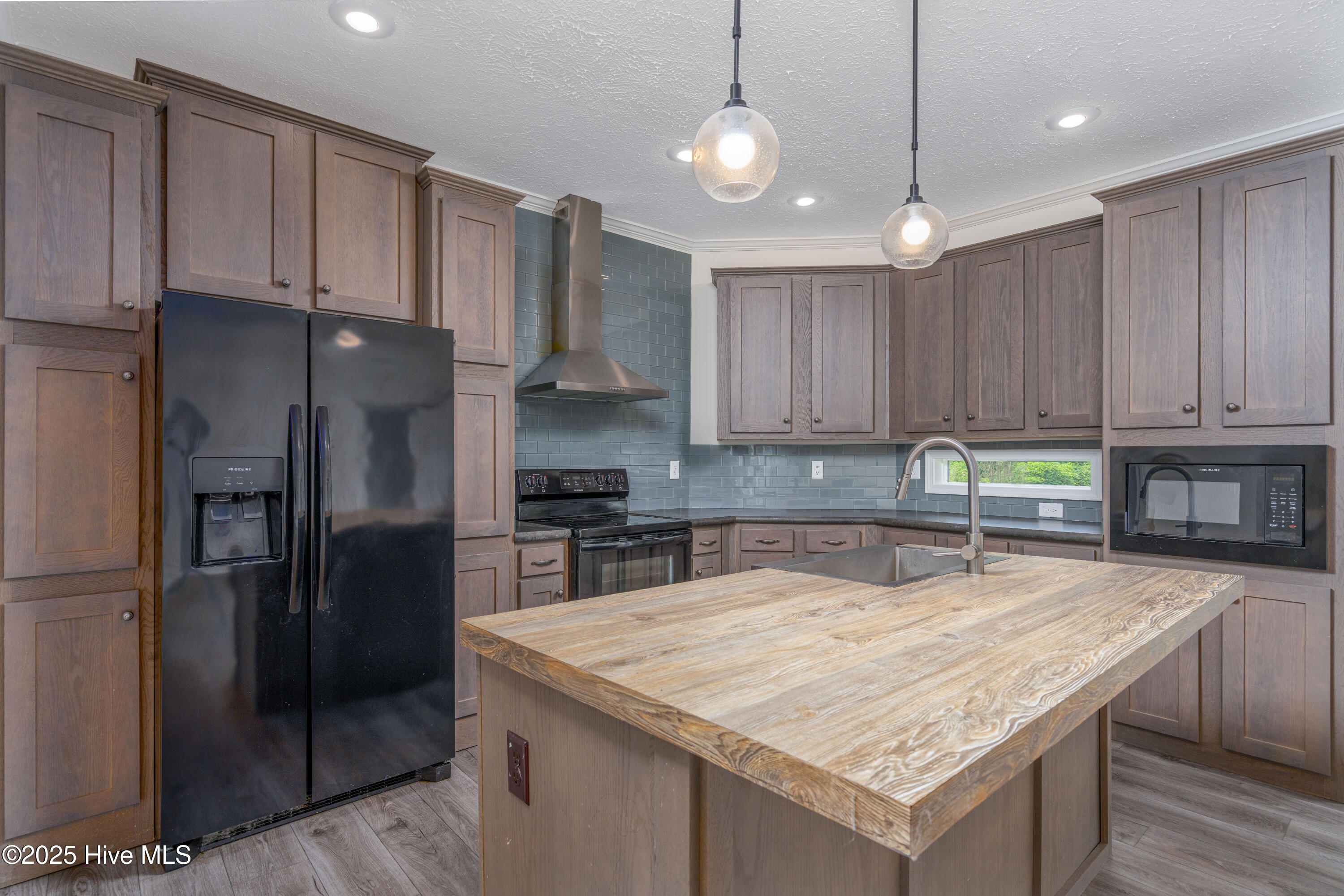 239 Belgrade-Swansboro Road Swansboro, NC 28584 - Photo 6 of 20 239 Belgrade-16