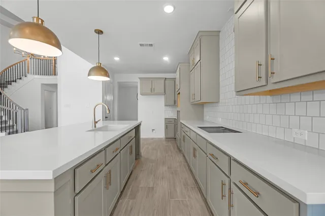 $699,533 | 1527 Watermont Drive, Missouri City, TX 77459