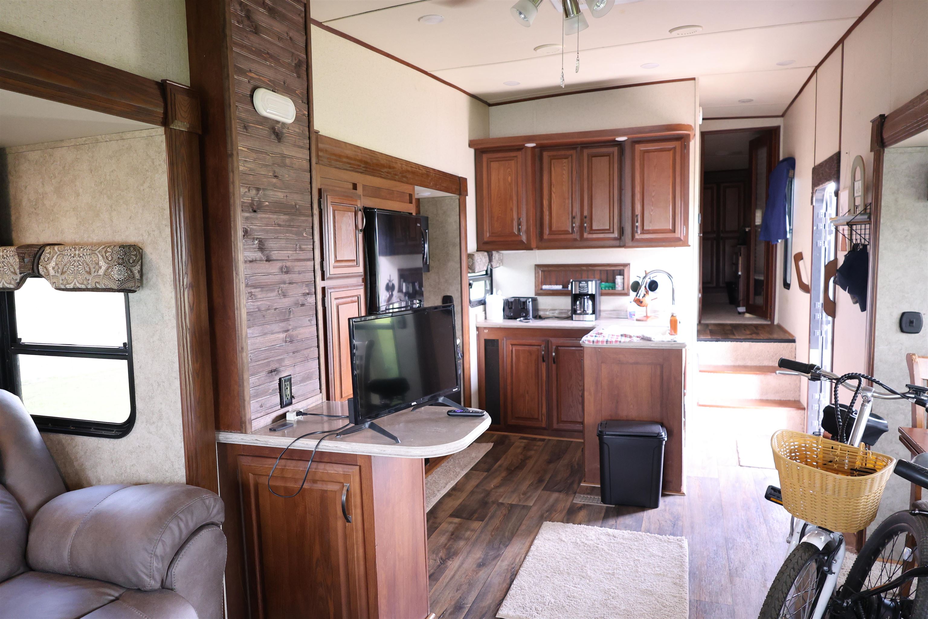 420 Retriever Loop Crump, TN 38327 - Photo 4 of 36