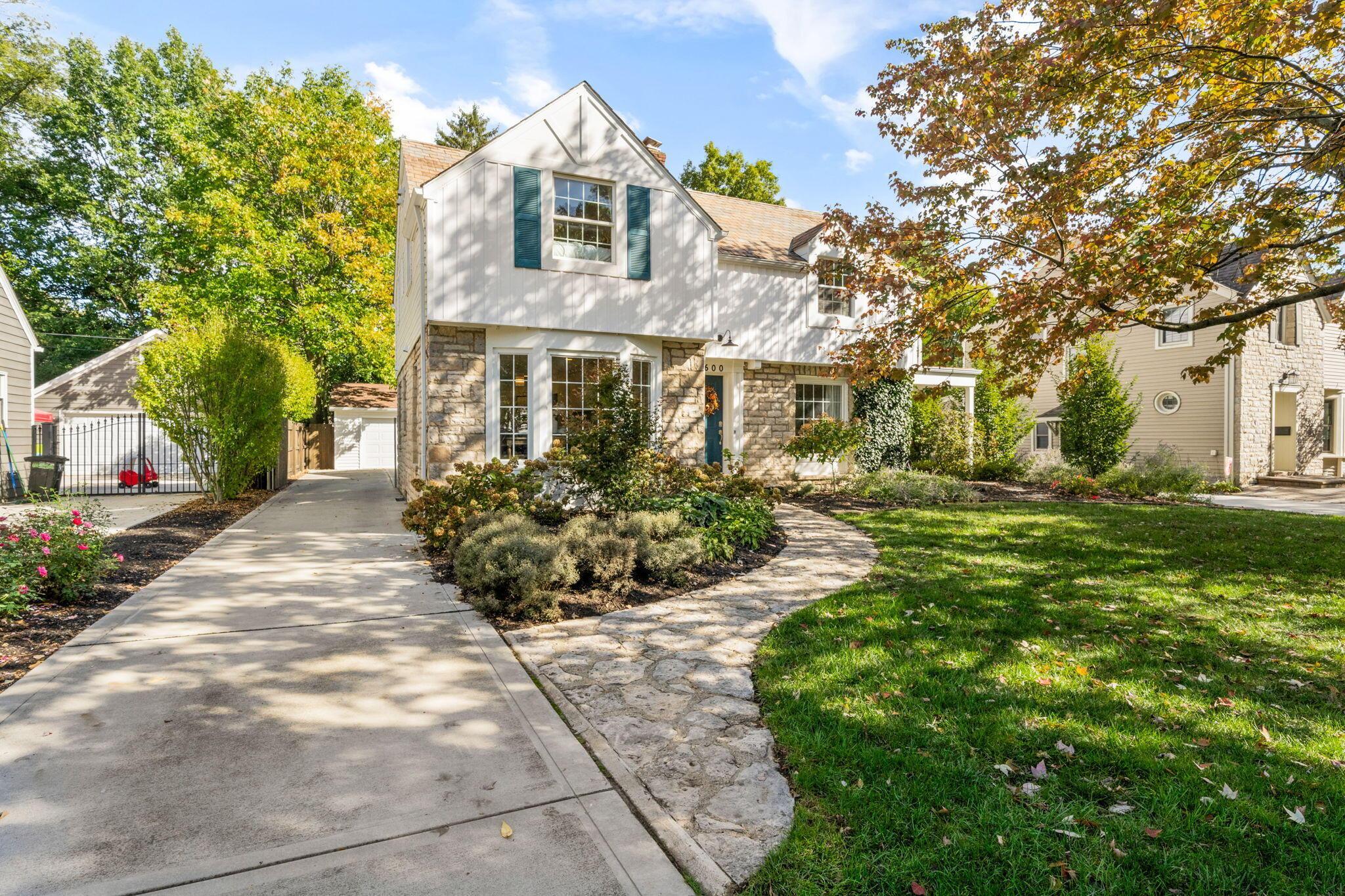 2600 Henthorn Road Columbus, OH 43221 - Photo 3 of 70 3-web-or-mls-DSC02852