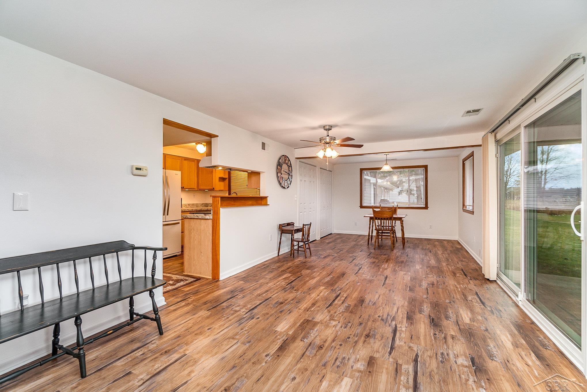 287 Bruce Road Beaverton, MI 48612 - Photo 11 of 29 50162041-aa55f895-8ea5-4334-8b48-6a927230485a.JPG