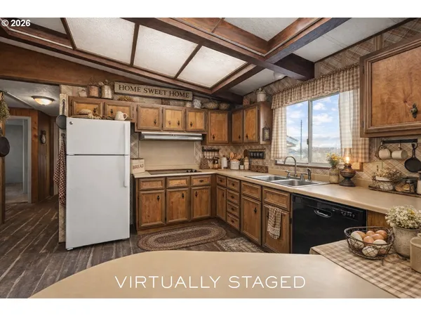 $395,000 | 1035 East Tamarack Avenue, Hermiston, OR 97838