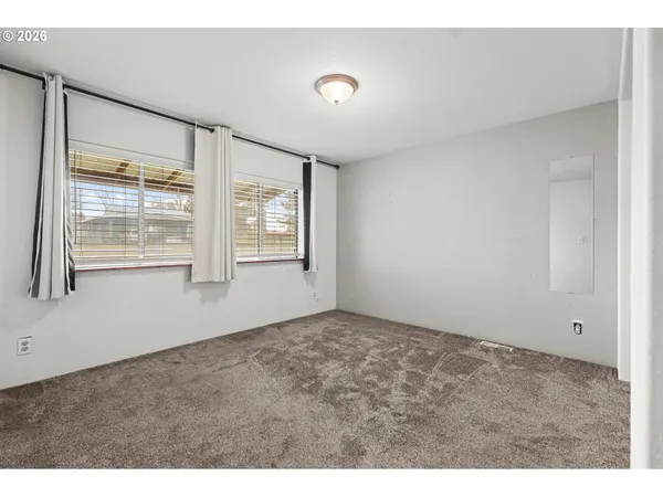 $395,000 | 1035 East Tamarack Avenue, Hermiston, OR 97838