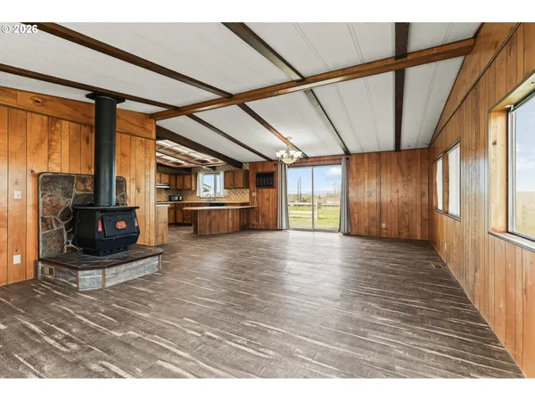 $395,000 | 1035 East Tamarack Avenue, Hermiston, OR 97838