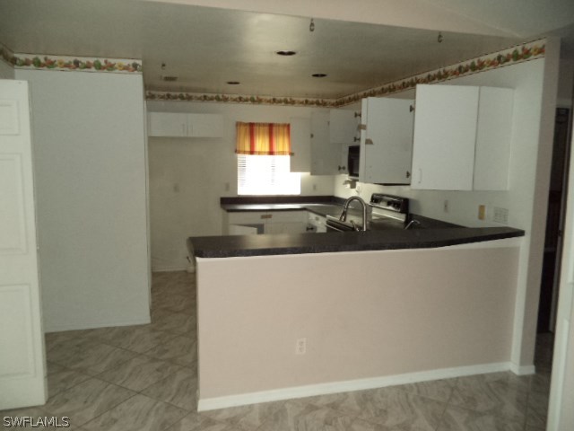 8389 Bahamas Road Fort Myers, FL 33967 - Photo 5 of 11 Gallery Image 5