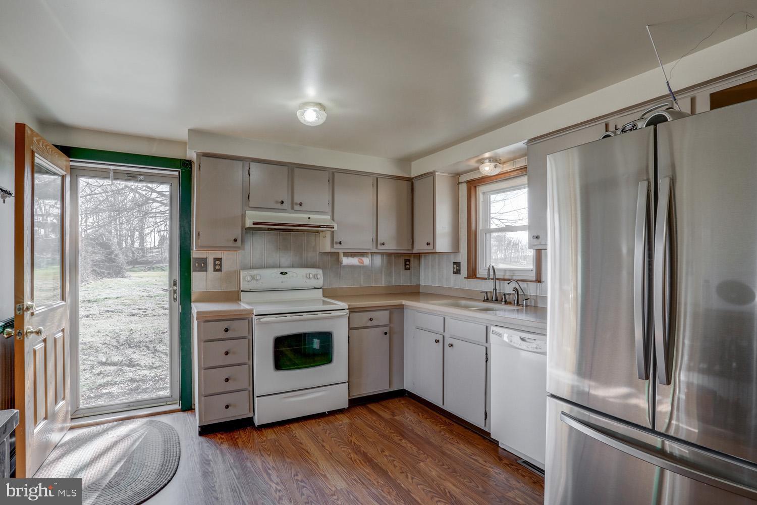 3592 Smaltz Road Womelsdorf, PA 19567 - Photo 14 of 32 Kitchen with door to side yard