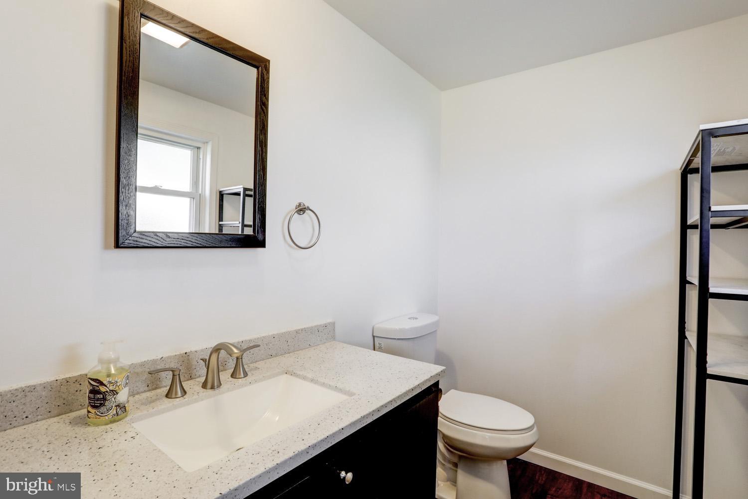 3592 Smaltz Road Womelsdorf, PA 19567 - Photo 22 of 32 Primary half bath