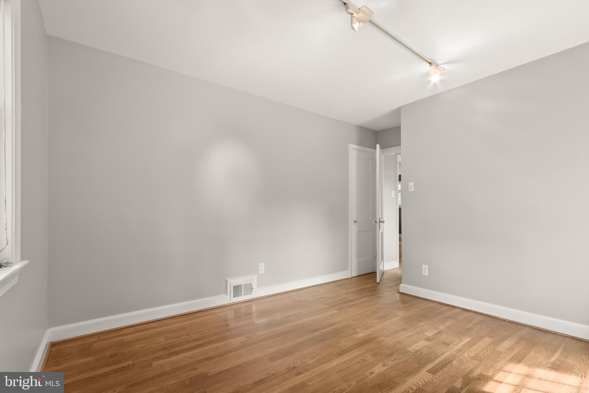 9312 Sudbury Road Silver Spring, MD 20901 - Photo 26 of 55