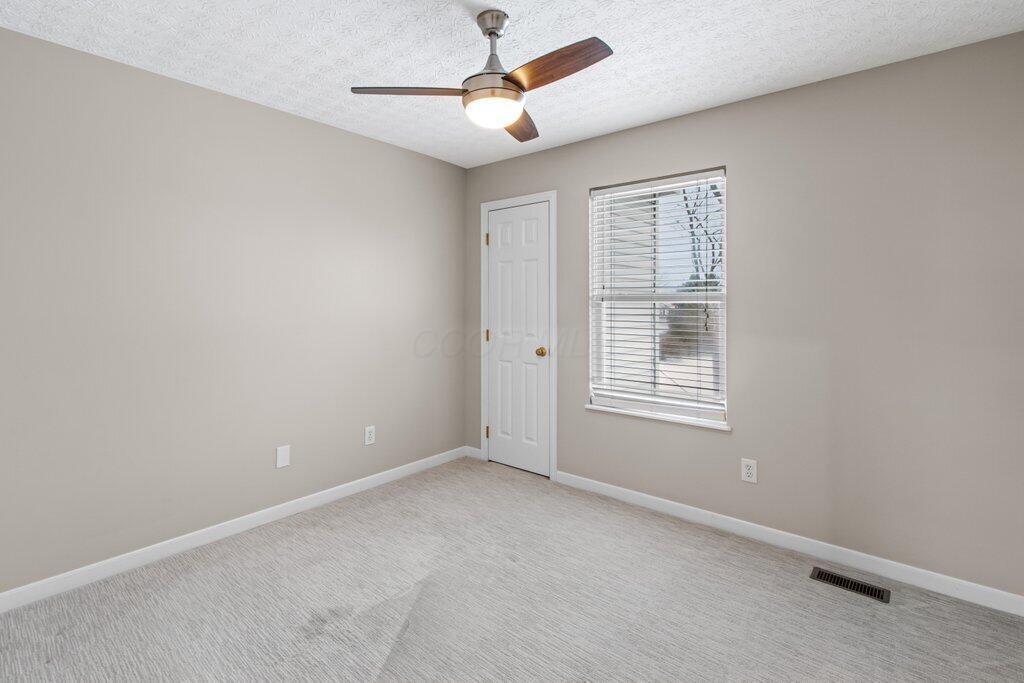 3100 Splitrock Road Columbus, OH 43221 - Photo 21 of 37 3100 Splitrock Road-24.jpg-SMALL