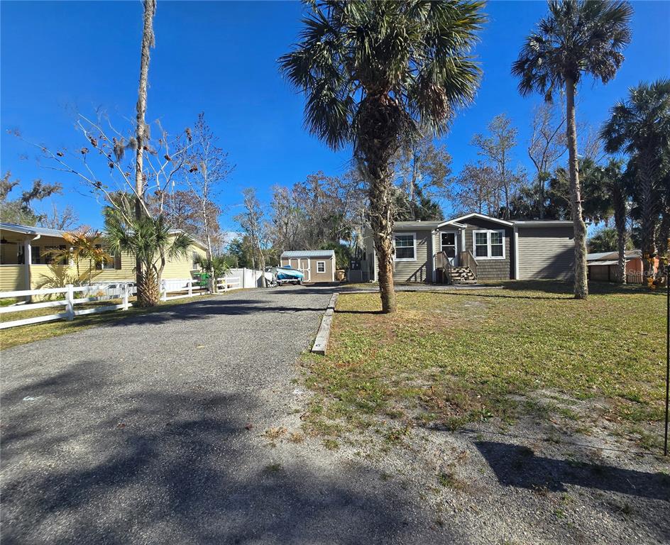 56290 Cherry Tree Road Astor, FL 32102 - Photo 18 of 27