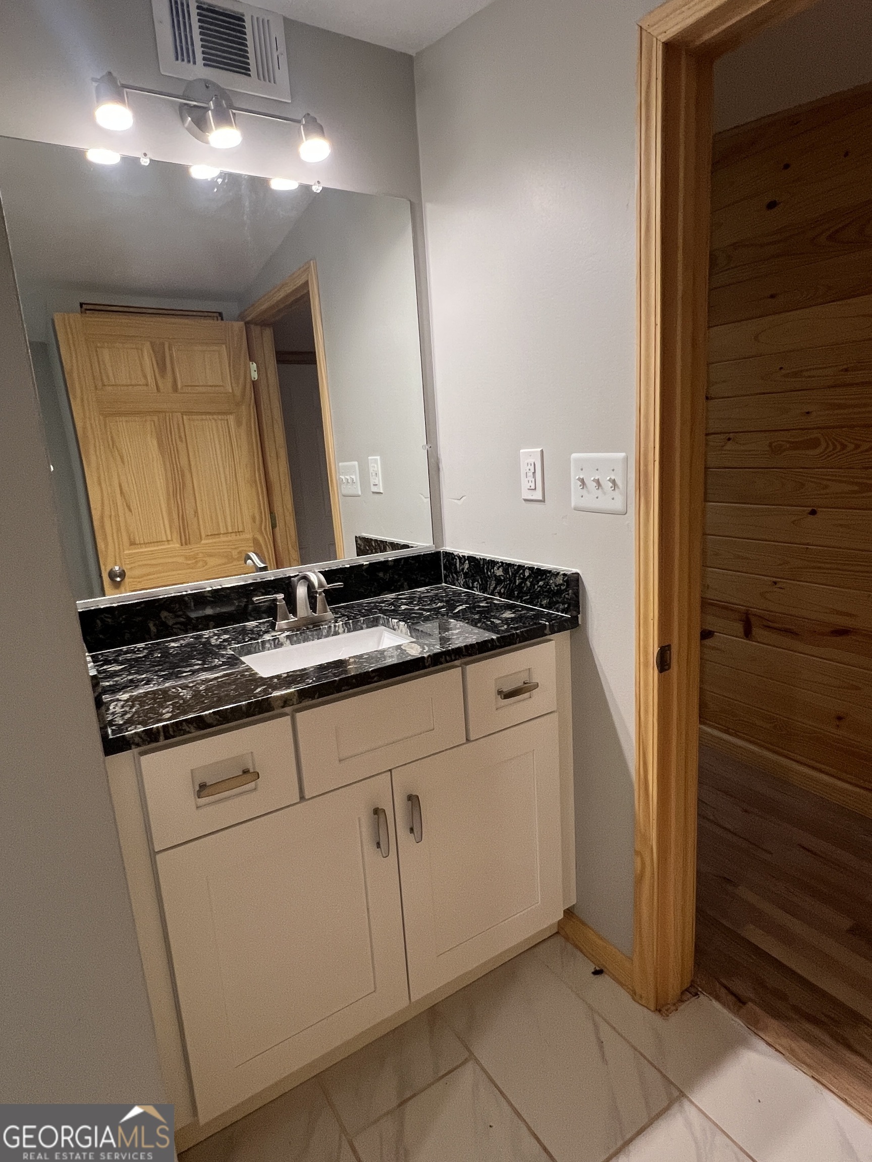 1014 Plowshare Road Carrollton, GA 30117 - Photo 10 of 13