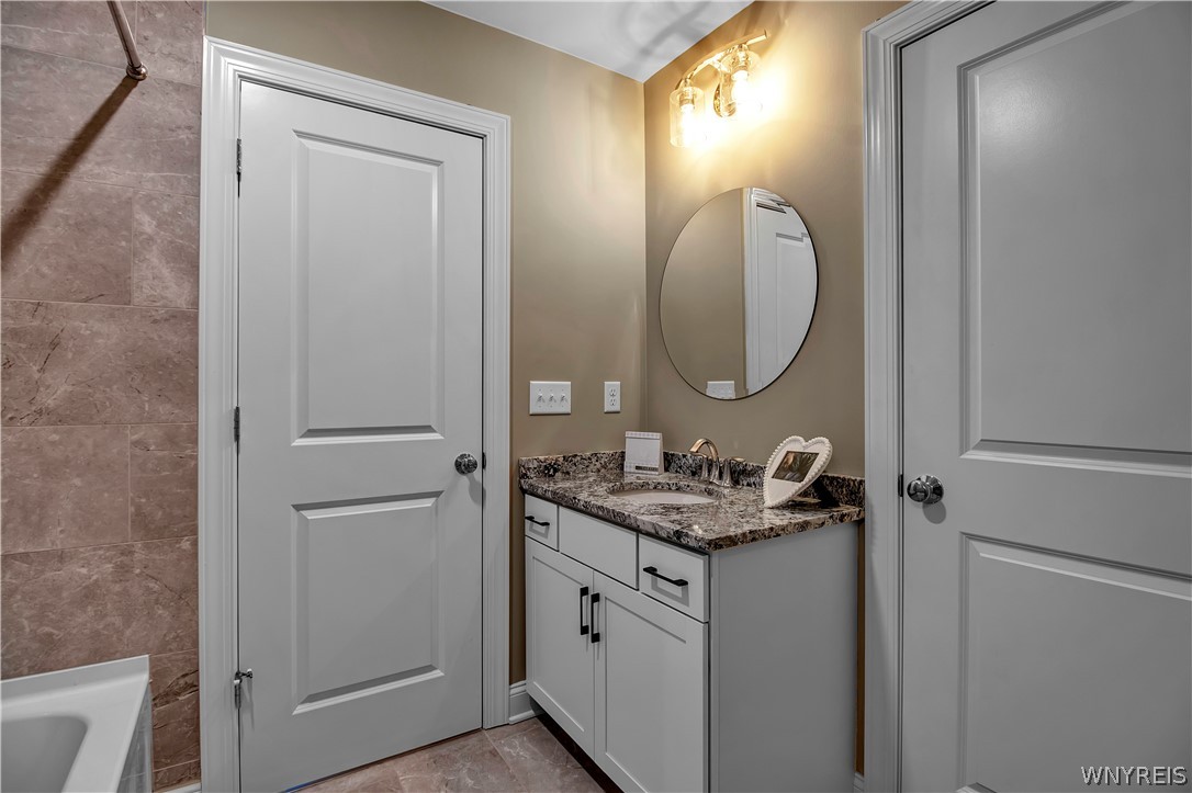 6409 Ward Road Wheatfield, NY 14132 - Photo 32 of 50