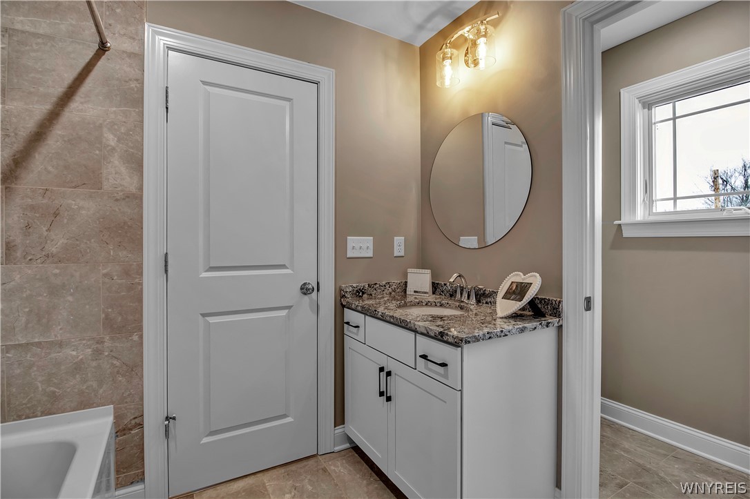 6409 Ward Road Wheatfield, NY 14132 - Photo 33 of 50