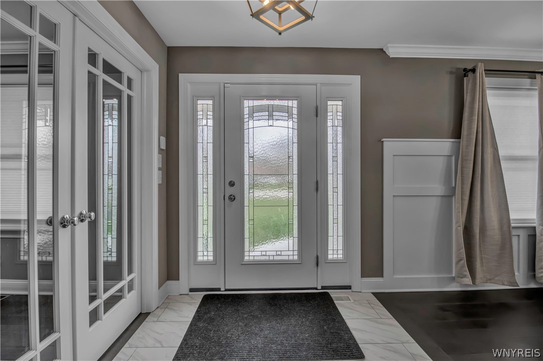 6409 Ward Road Wheatfield, NY 14132 - Photo 7 of 50