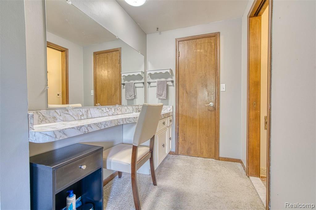 949 Homestead Court Rochester Hills, MI 48309 - Photo 24 of 39
