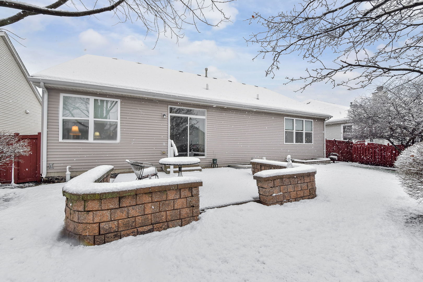 708 Bohannon Circle Oswego, IL 60543 - Photo 2 of 24 a living room with furniture and a couch