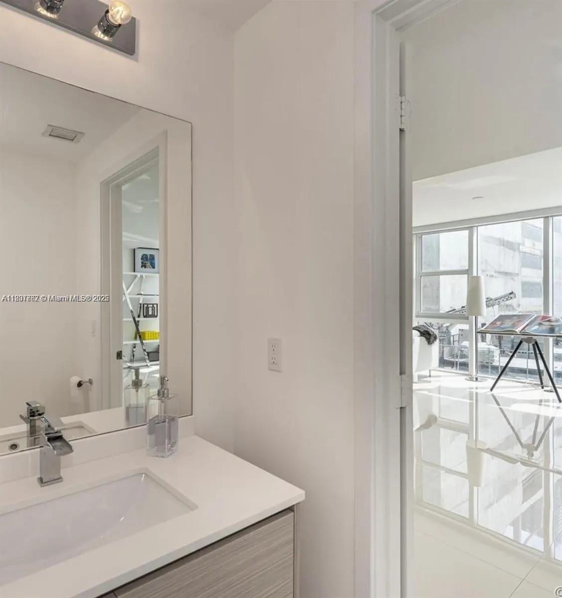 600 Northeast 27th Street, Unit 105 Miami, FL 33137 - Photo 12 of 19