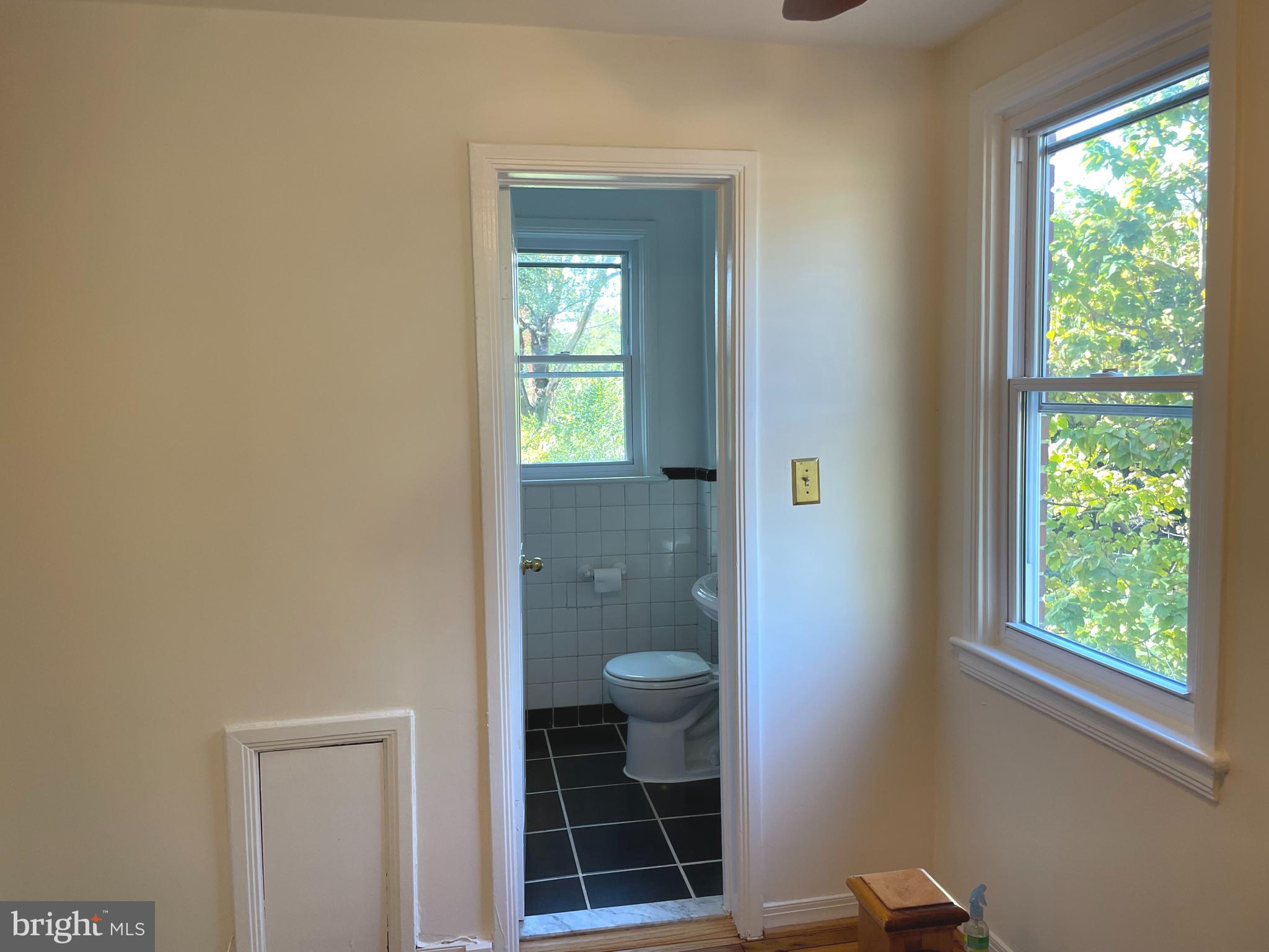 610 Ritchie Avenue Silver Spring, MD 20910 - Photo 21 of 30 hall bath