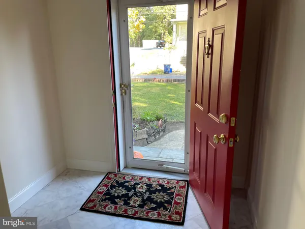 $3,000 | 610 Ritchie Avenue, Silver Spring, MD 20910