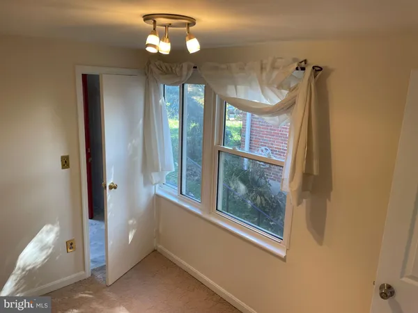 $3,000 | 610 Ritchie Avenue, Silver Spring, MD 20910