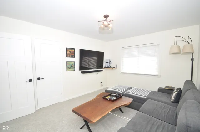 $574,900 | 7815 Rough Cedar Lane, Indianapolis, IN 46250