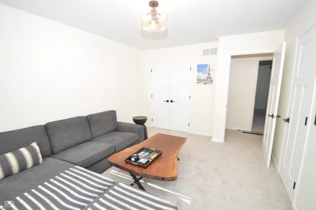 $574,900 | 7815 Rough Cedar Lane, Indianapolis, IN 46250