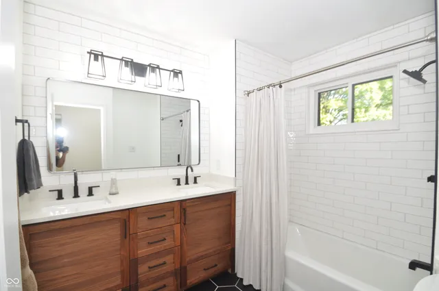 $574,900 | 7815 Rough Cedar Lane, Indianapolis, IN 46250