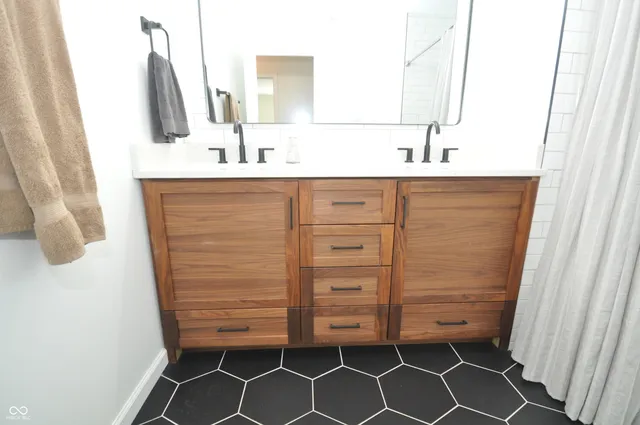 $574,900 | 7815 Rough Cedar Lane, Indianapolis, IN 46250