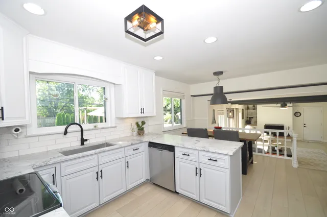 $574,900 | 7815 Rough Cedar Lane, Indianapolis, IN 46250