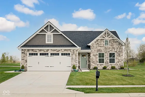 $405,000 | 959 Independence Drive, Edinburgh, IN 46124